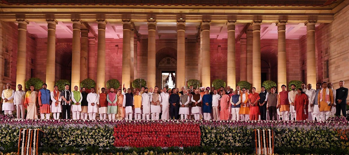 Cabinet ministers group photo 2019
